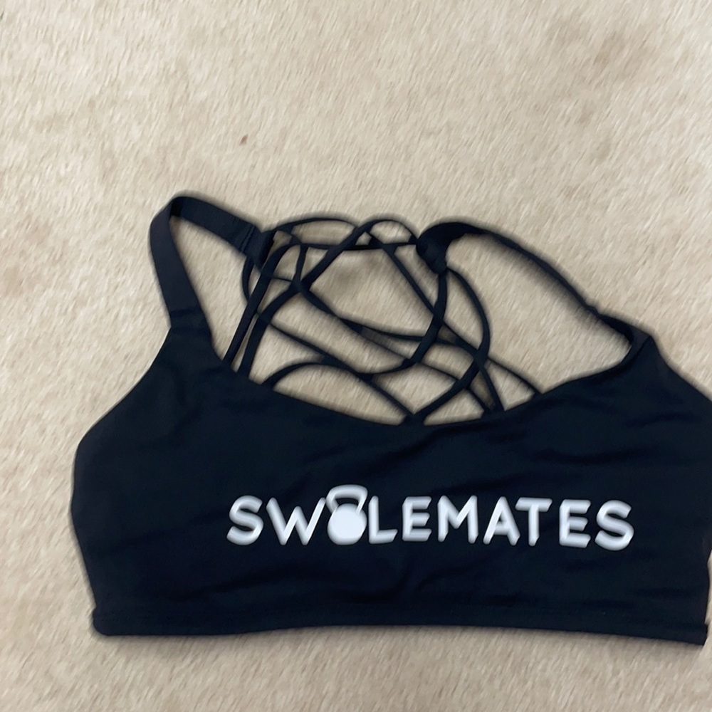Lululemon free to be wild bra